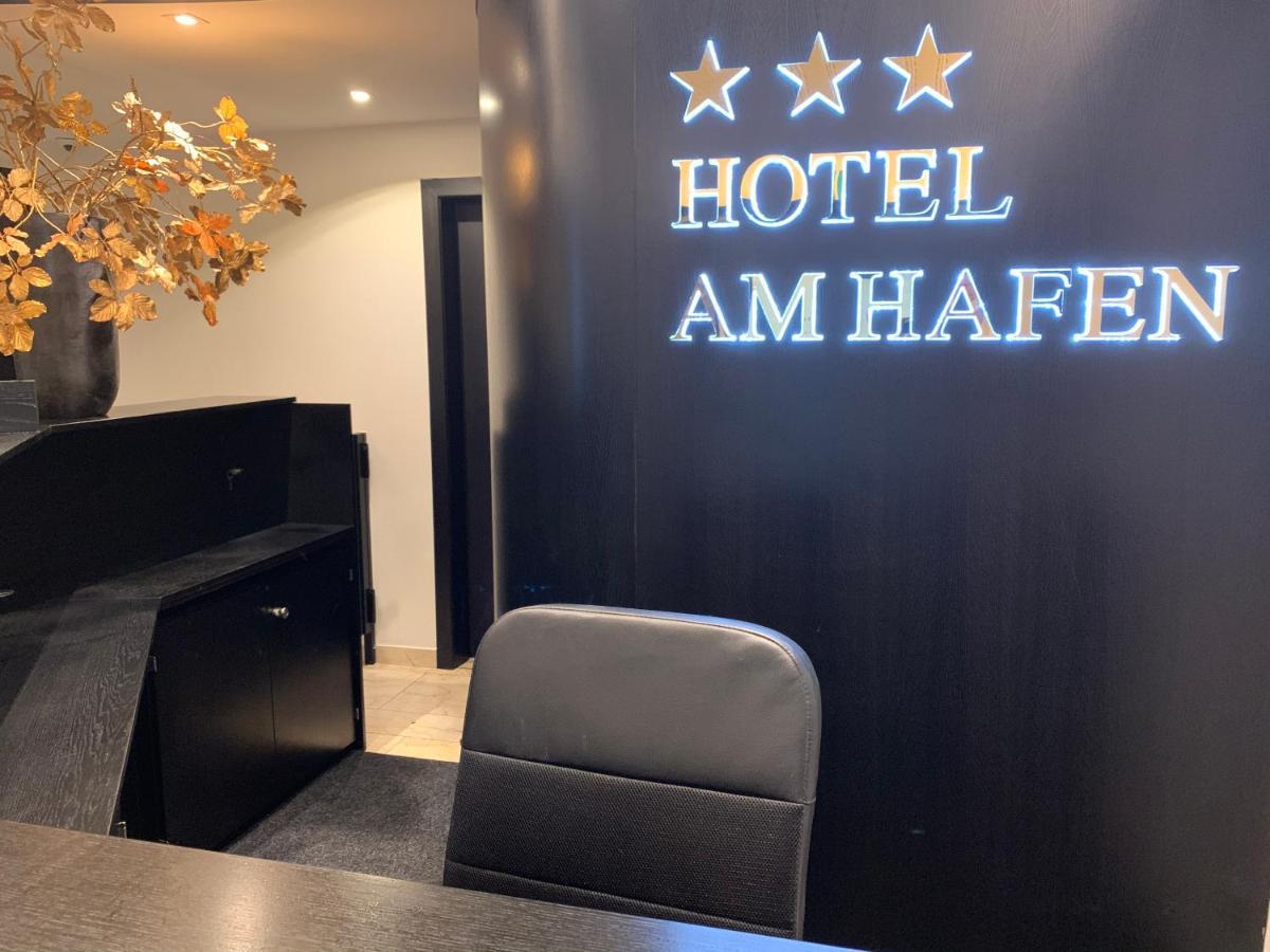 Hotel Am Hafen Кохем Экстерьер фото